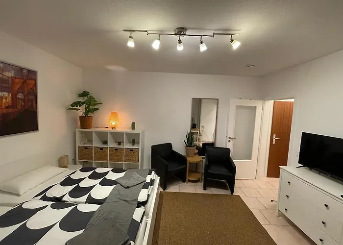 Apartment Centrally Located At Station